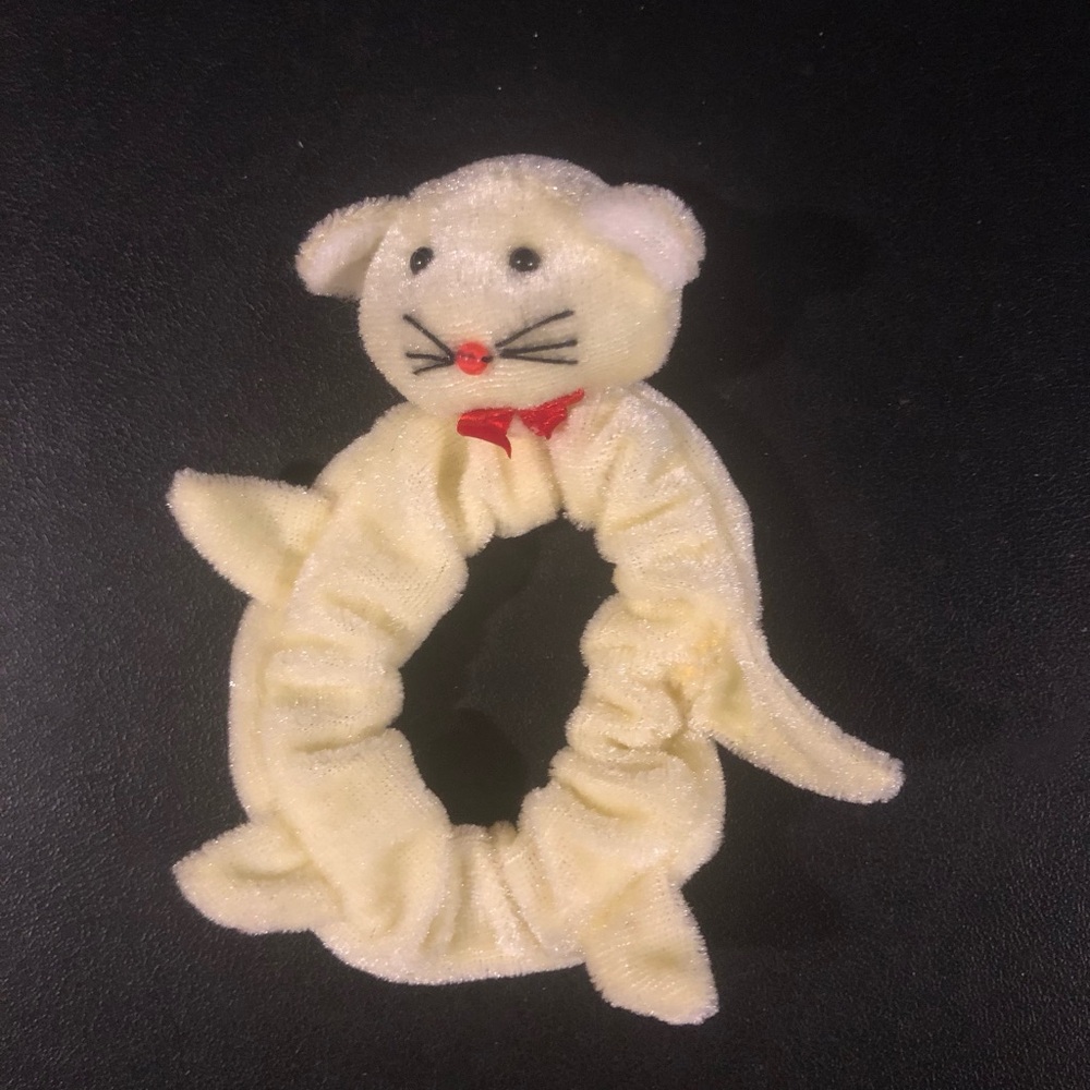 Yellow Cat Scrunchie 🐱